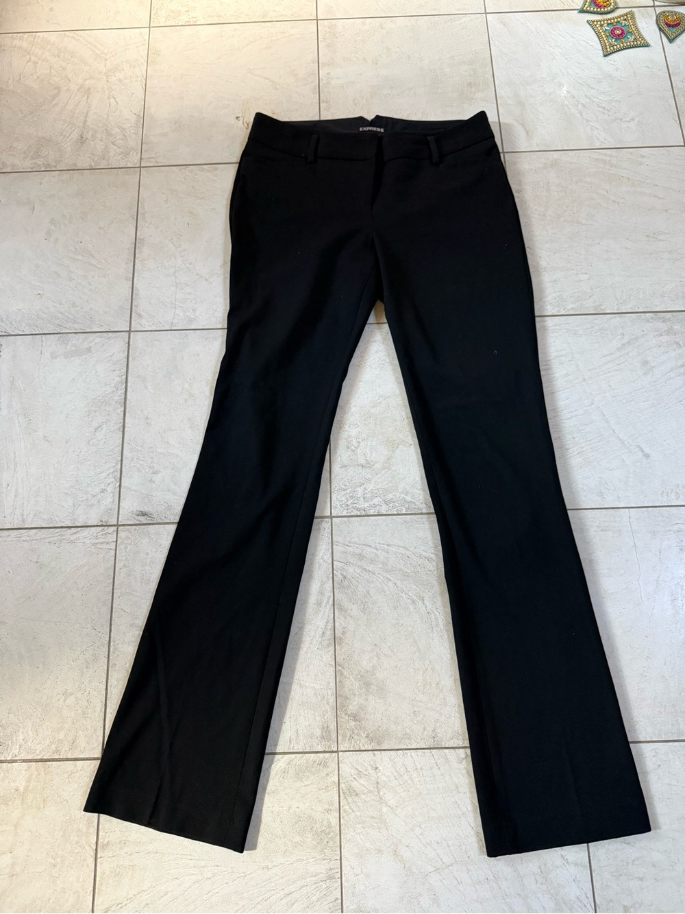 ✨ Express Black Dress Pants – Size 6 Long (Flattering Fit!) ✨
